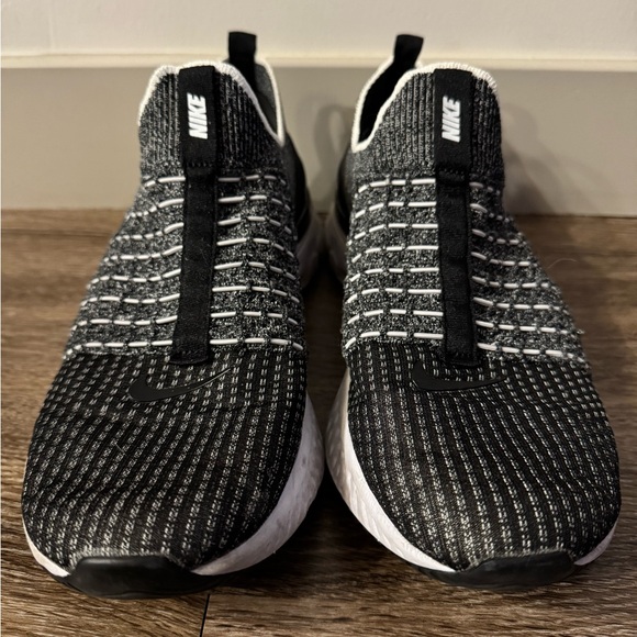 Nike React Phantom Run Flyknit 2 - Picture 6 of 7